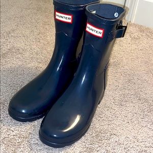 hunter short boots, dark grey, size 7